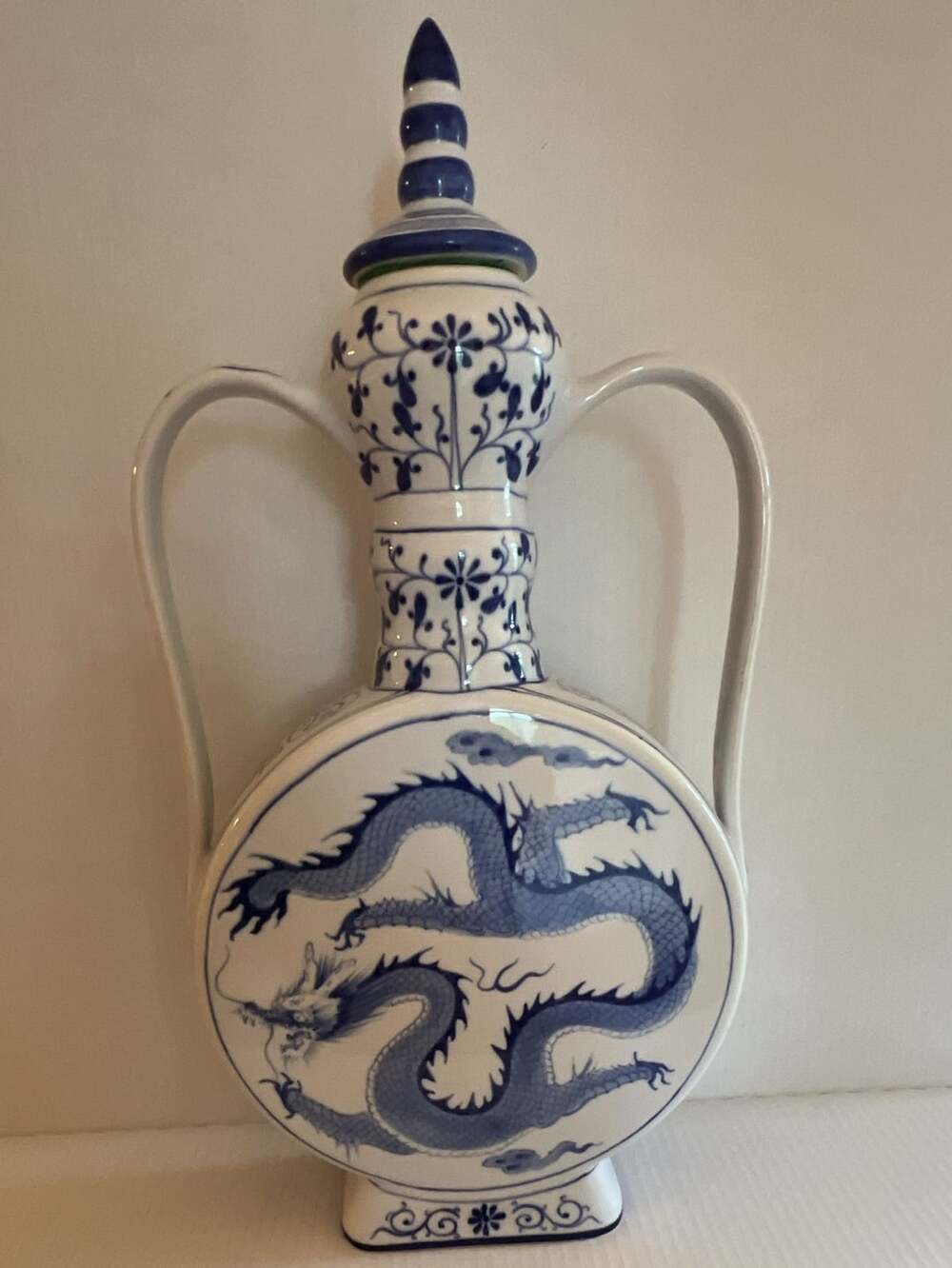 Chinese Blue and White Porcelain Dragon Moon Flask Vase with Handles and Lid